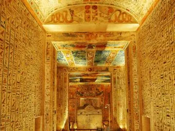 Day Trip from Hurghada to Luxor-Kings Valley by bus