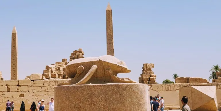 Die private zweitägige Reise nach Luxor ab Hurghada.'
